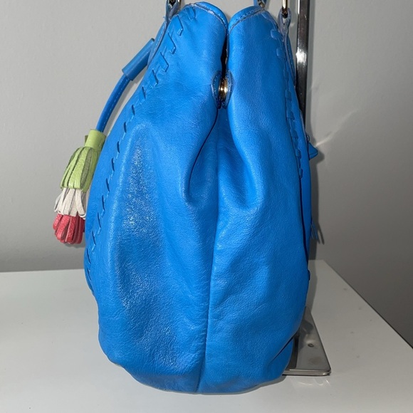 Isabella Fiore Blue Floral Shoulder Bag - Picture 2 of 13